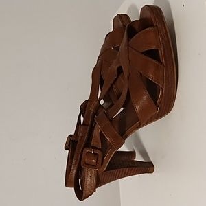 Soho Lab Leather Heeled Sandal